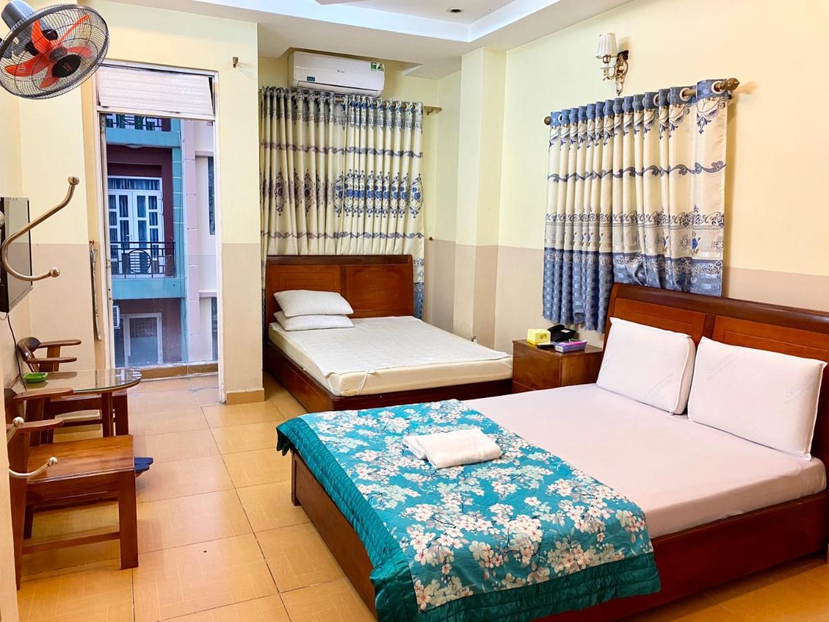 Ngoc Trinh Hotel Хошимін Екстер'єр фото