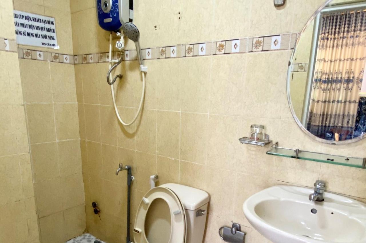 Ngoc Trinh Hotel Хошимін Екстер'єр фото