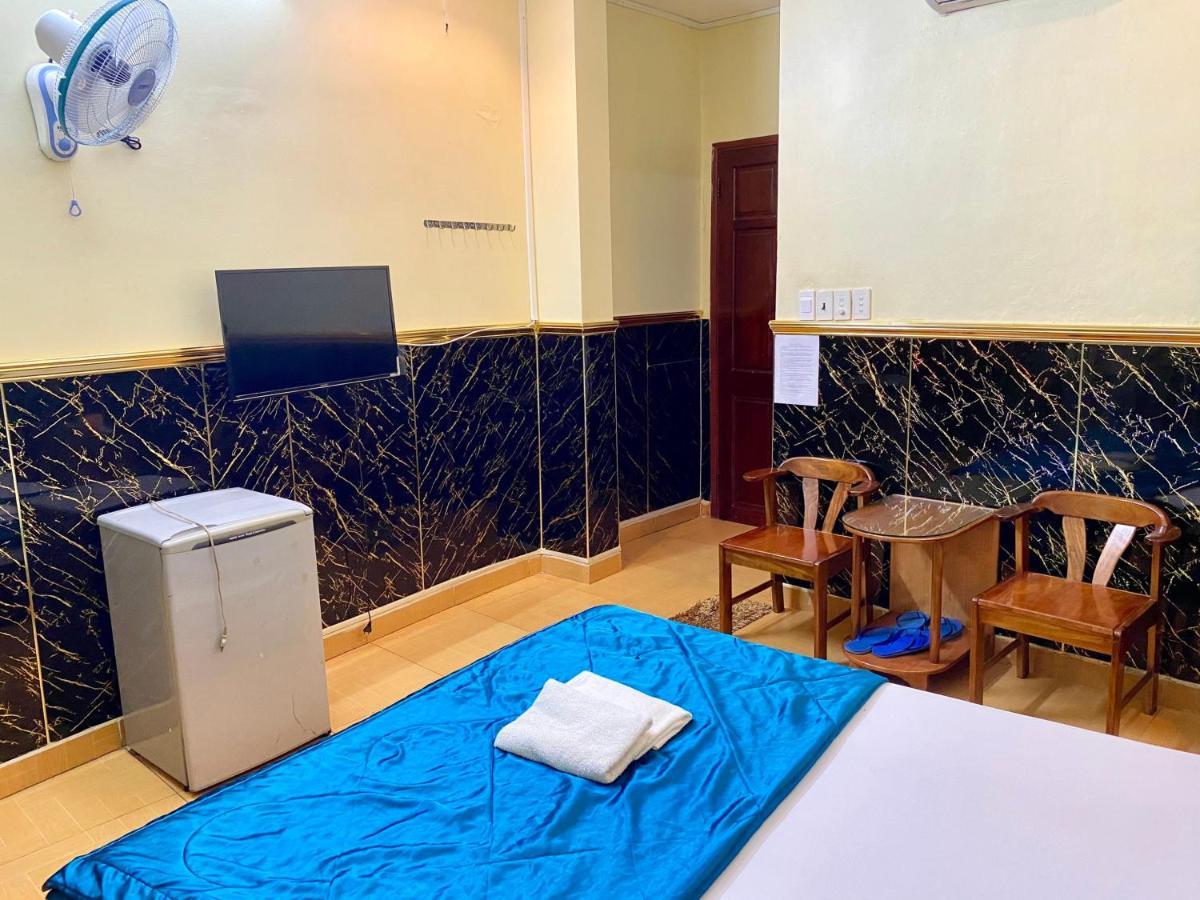 Ngoc Trinh Hotel Хошимін Екстер'єр фото