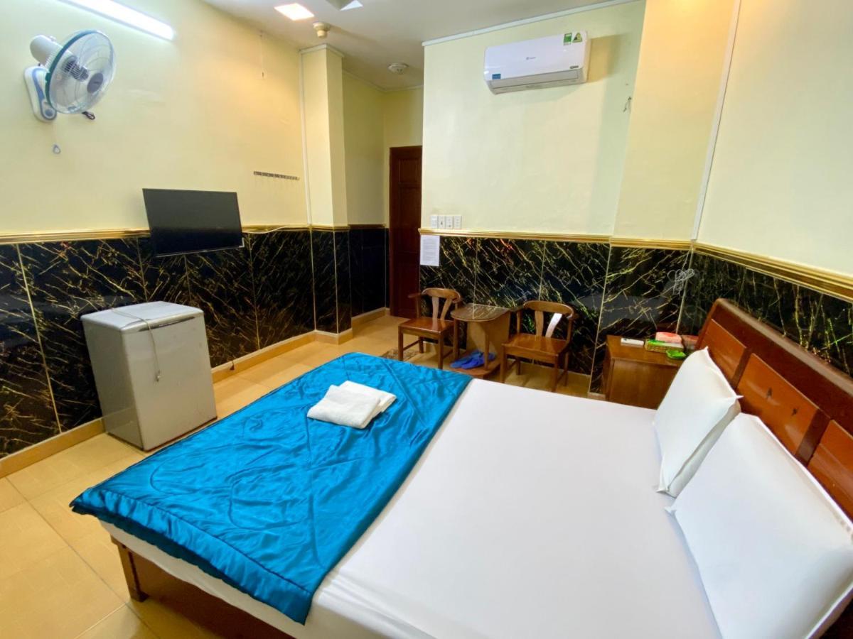 Ngoc Trinh Hotel Хошимін Екстер'єр фото
