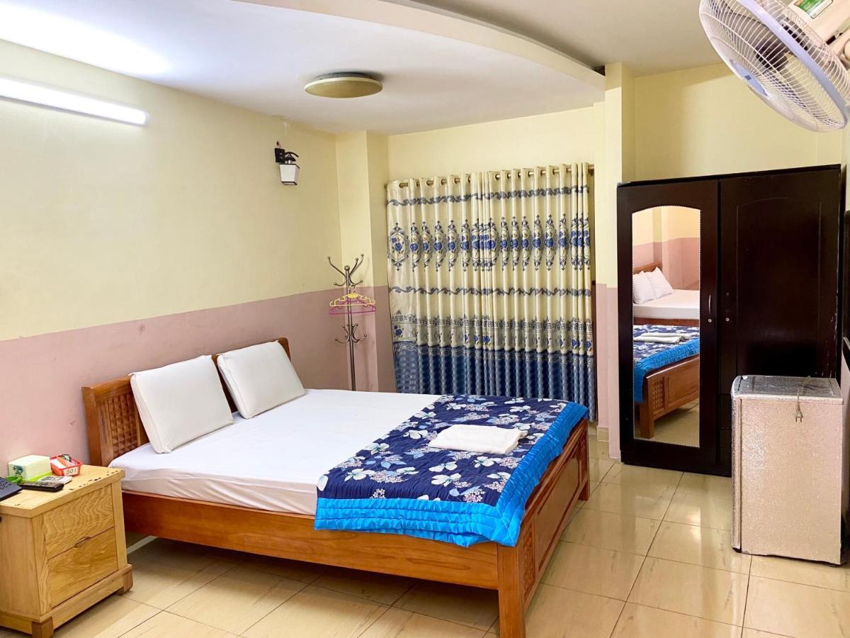 Ngoc Trinh Hotel Хошимін Екстер'єр фото