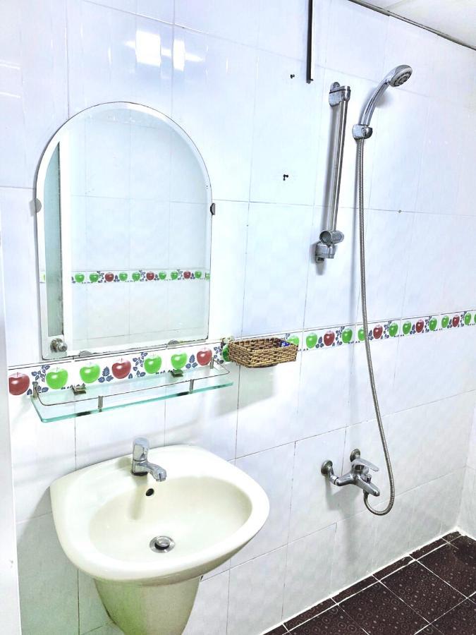 Ngoc Trinh Hotel Хошимін Екстер'єр фото